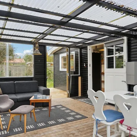 بيت للعطل 2 Bedroom Awesome In